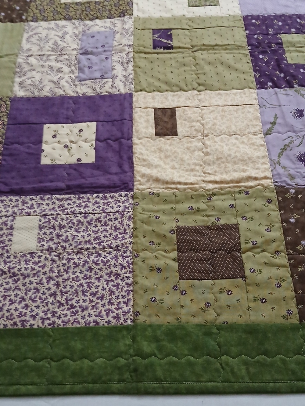 Homemade Botanical Quilt - Picture 7 of 16